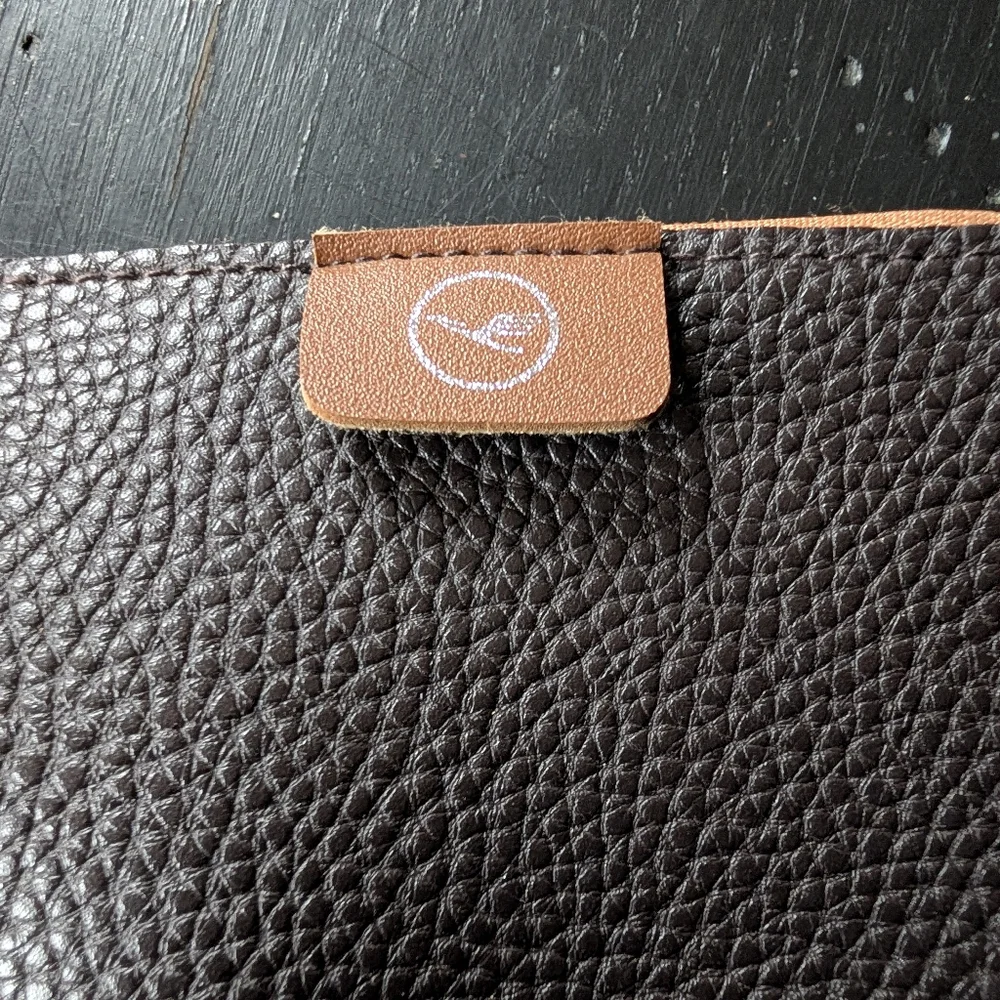 Vintage LUFTHANSA Airline Business Class Brown Zipper Toiletry Case Collectible